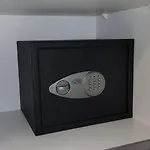 Modern 4 Bedroom In * Адехе