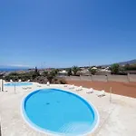 Modern 4 Bedroom In * Адехе