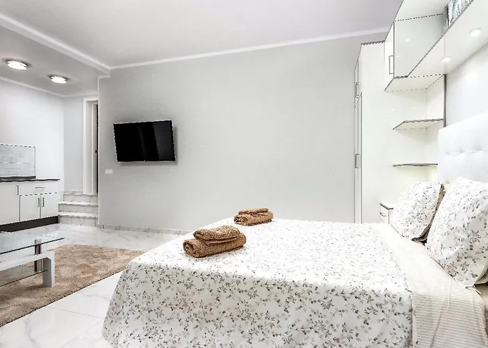 Modern 4 Bedroom In Hébergement de vacances