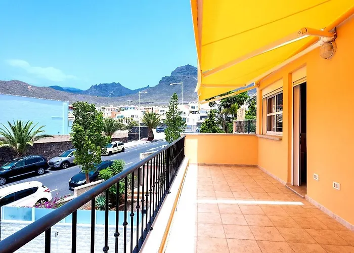 Modern 4 Bedroom In Hébergement de vacances *