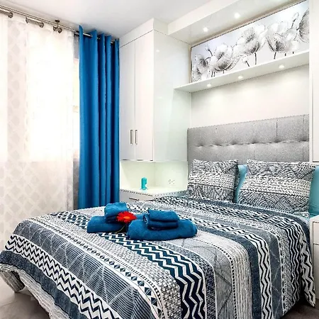 Modern 4 Bedroom In Daire Costa Adeje