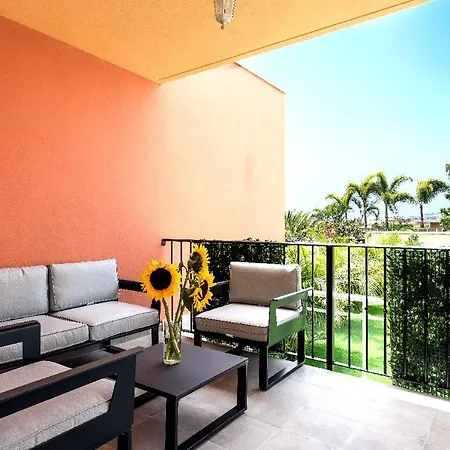 Modern 4 Bedroom In Daire Costa Adeje