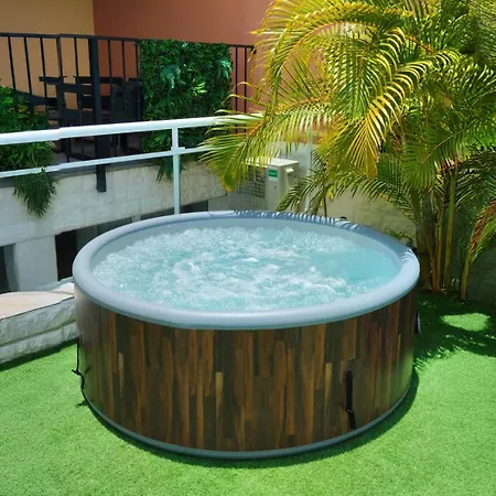 度假居 Modern 4 Bedroom In 阿德耶