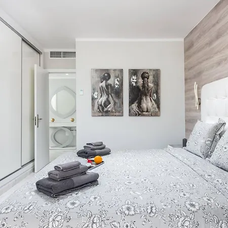 Modern 4 Bedroom In أذيخي
